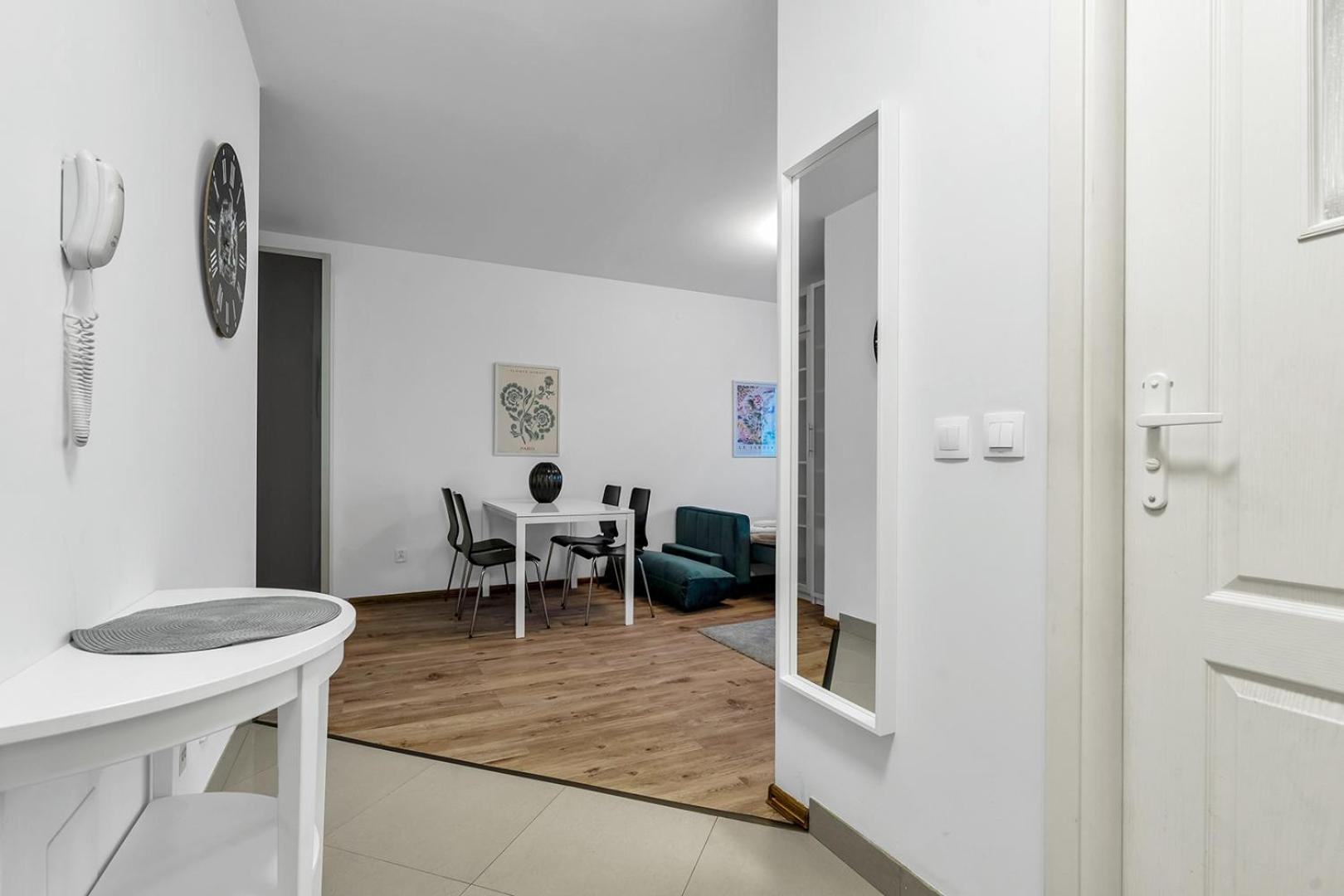 Metro Bemowo Comfort Studio Varsovia Exterior foto